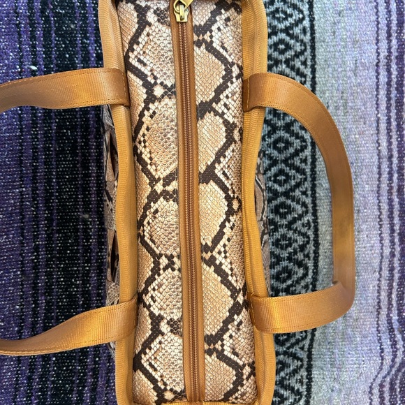 Harvey’s Python Seatbelt bag - Picture 4 of 8